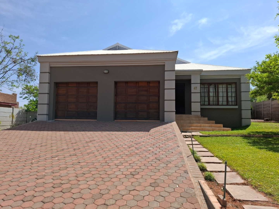 2 Bedroom Property for Sale in Keidebees Northern Cape